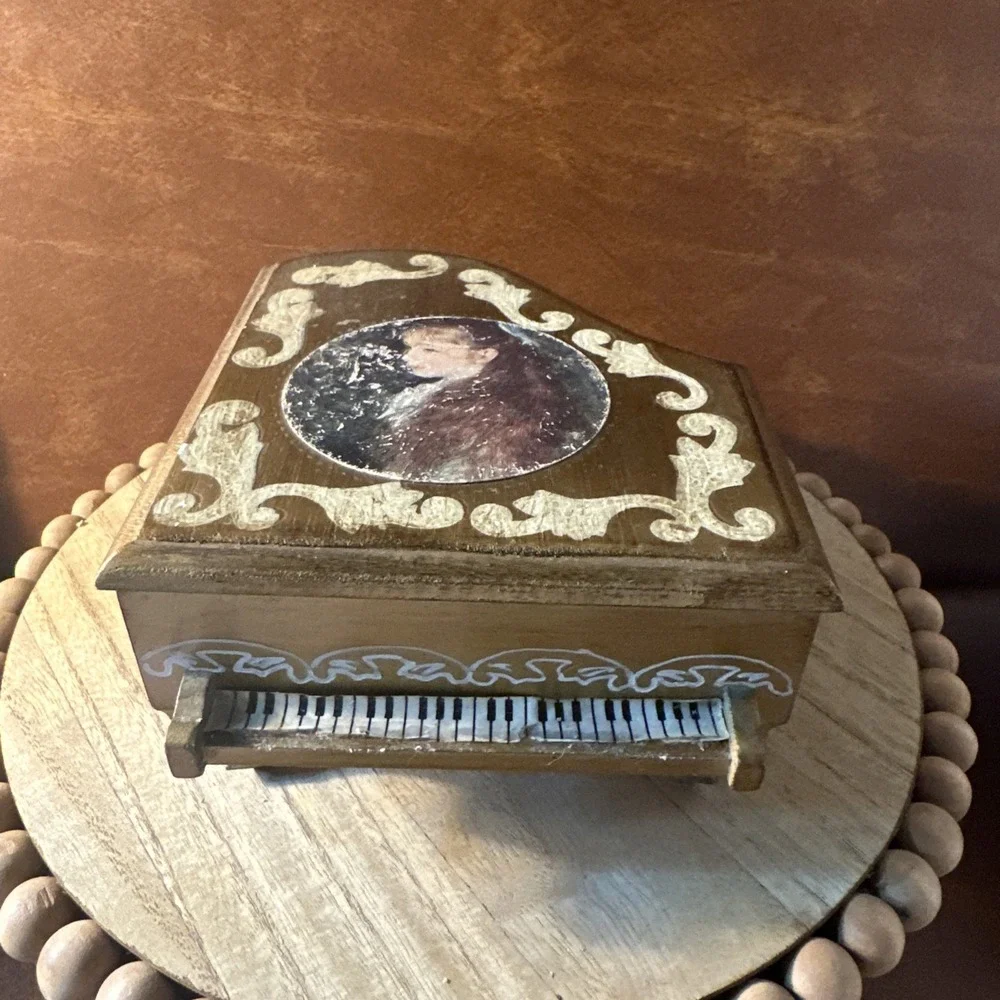 Sankyo Vintage Piano Jewelry Music Box -Red  Velvet-Love Story Theme -French Art